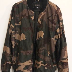 Men’s camo bomber jacket